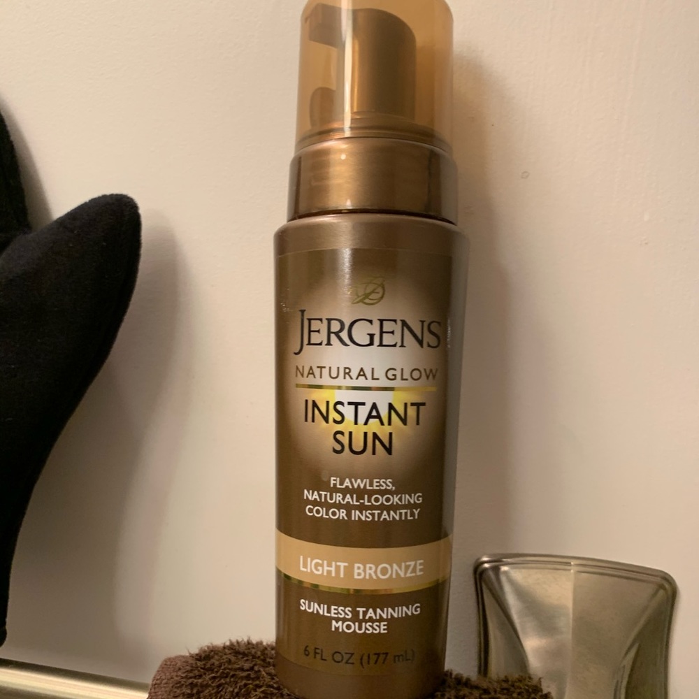 Jergen’s self tanning foam (FINAL PRICE REDUCTION)